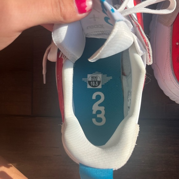 AIR JORDANS! - Picture 2 of 5